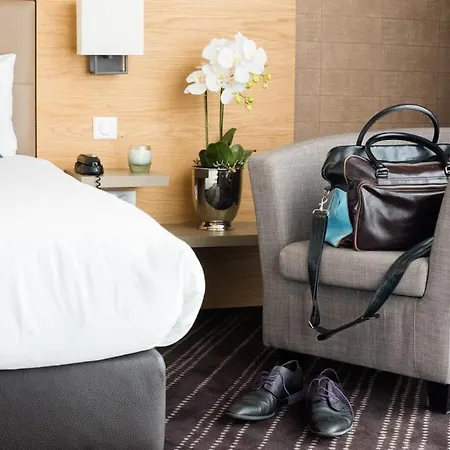 Le Brit Zenith Hotel