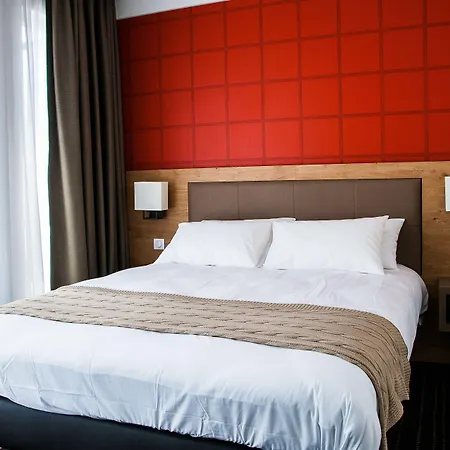 Le Brit Zenith Hotell 4*