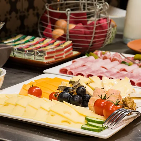Hotel Brit Le 4*